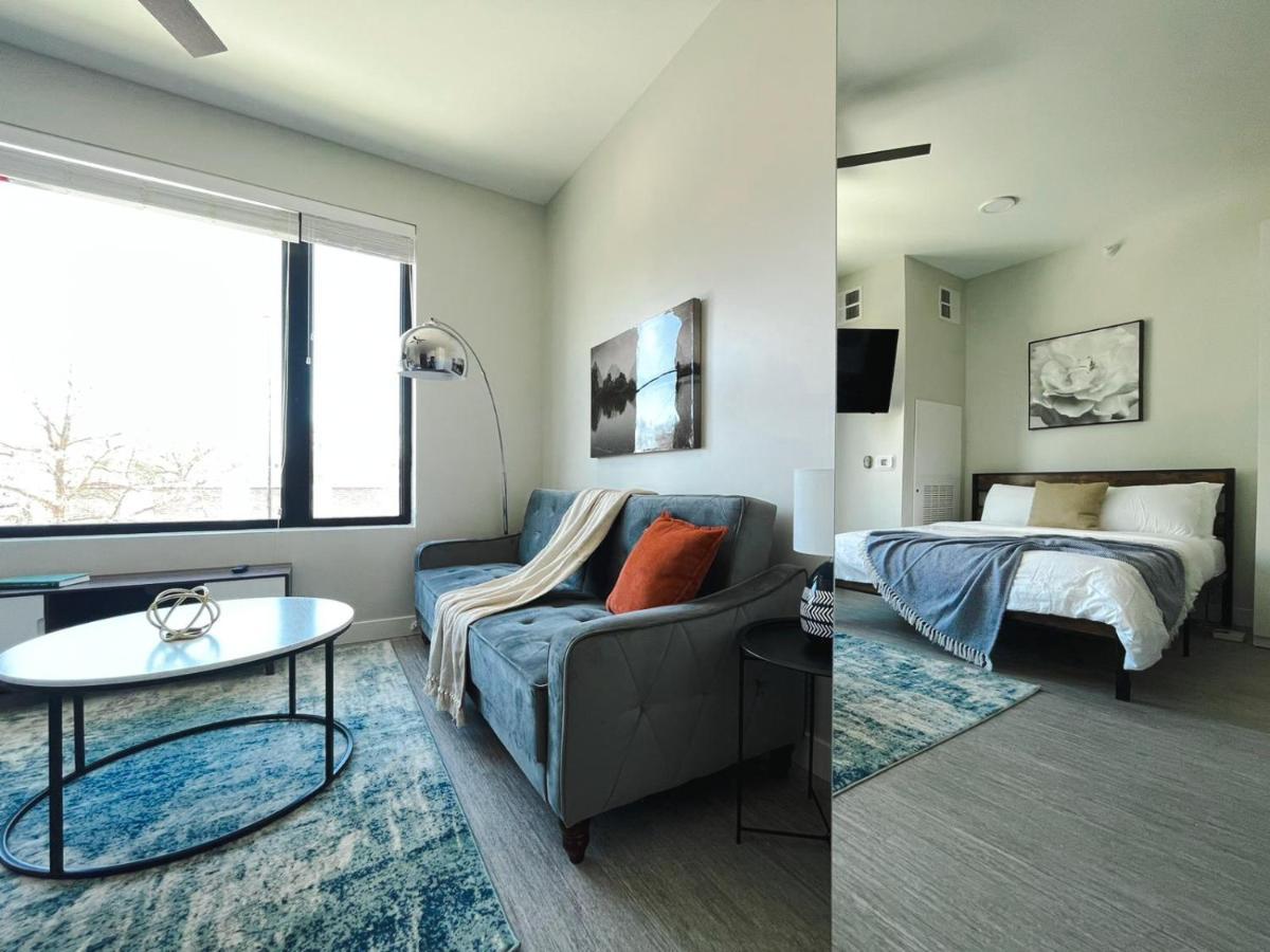 Sleepover Studio Apartments Дес Мойнс Екстериор снимка