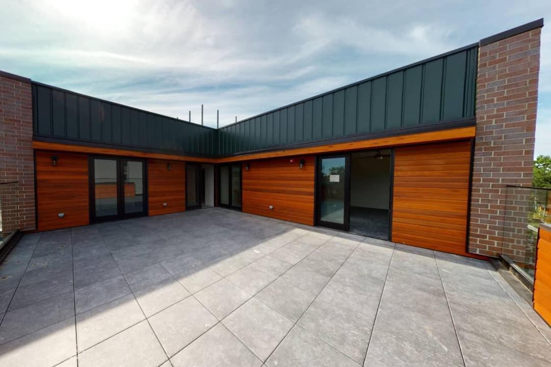 Sleepover Studio Apartments Дес Мойнс Екстериор снимка